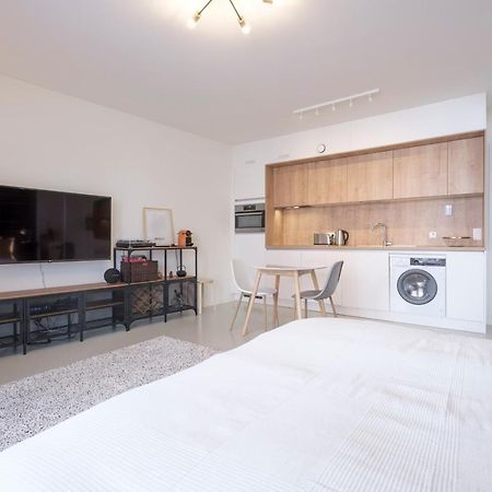 Mini Loft With Terrace Apartment Brussel Bagian luar foto